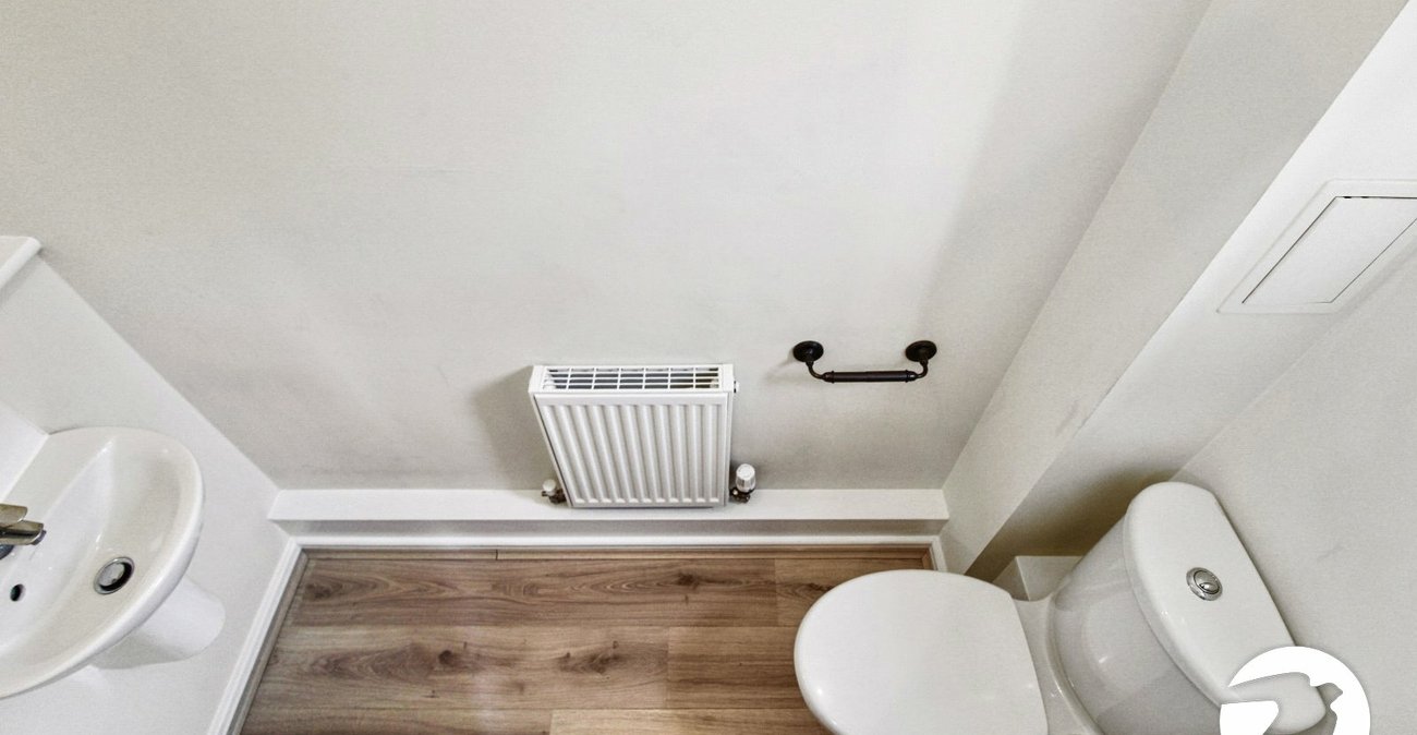 2 bedroom house to rent in Northfleet | Robinson Michael & Jackson