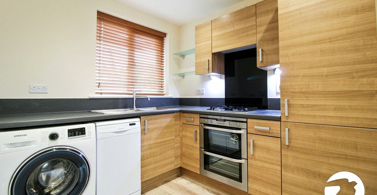 2 bedroom house to rent in Northfleet | Robinson Michael & Jackson