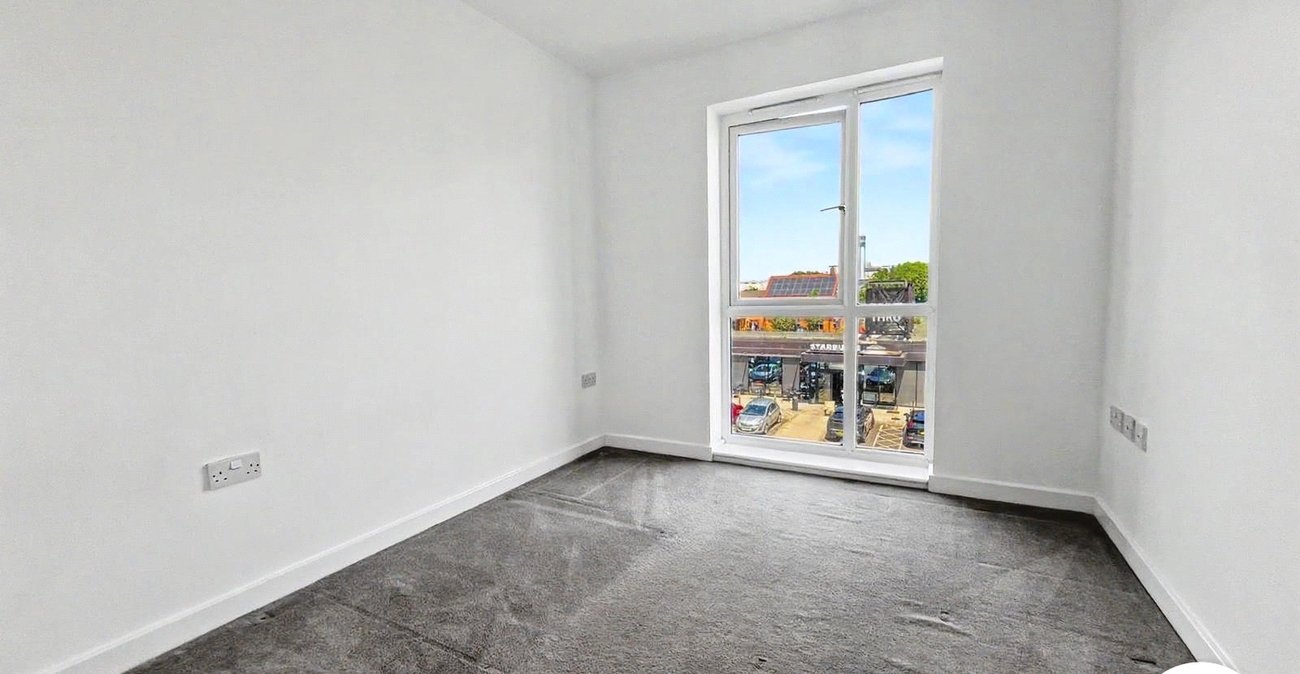 2 bedroom property to rent in Belvedere | Robinson Jackson