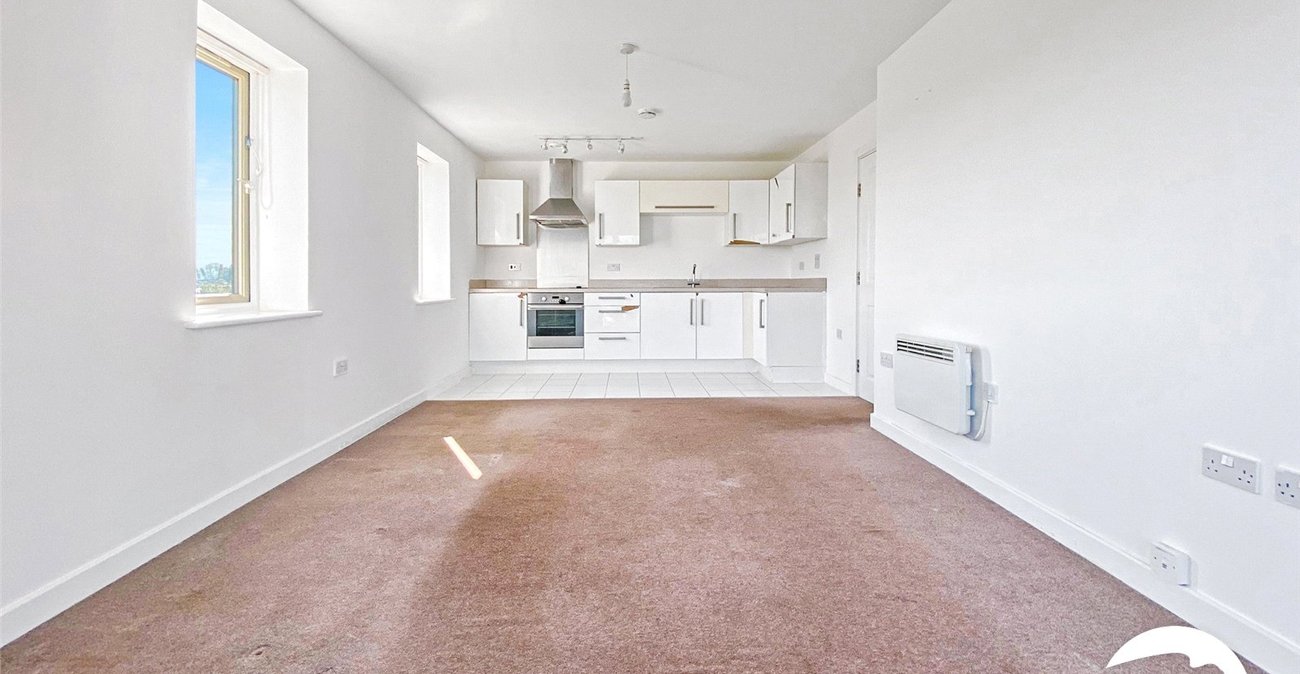 2 bedroom property to rent in Belvedere | Robinson Jackson