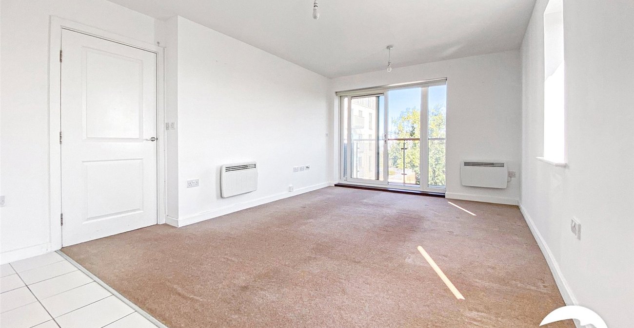 2 bedroom property to rent in Belvedere | Robinson Jackson