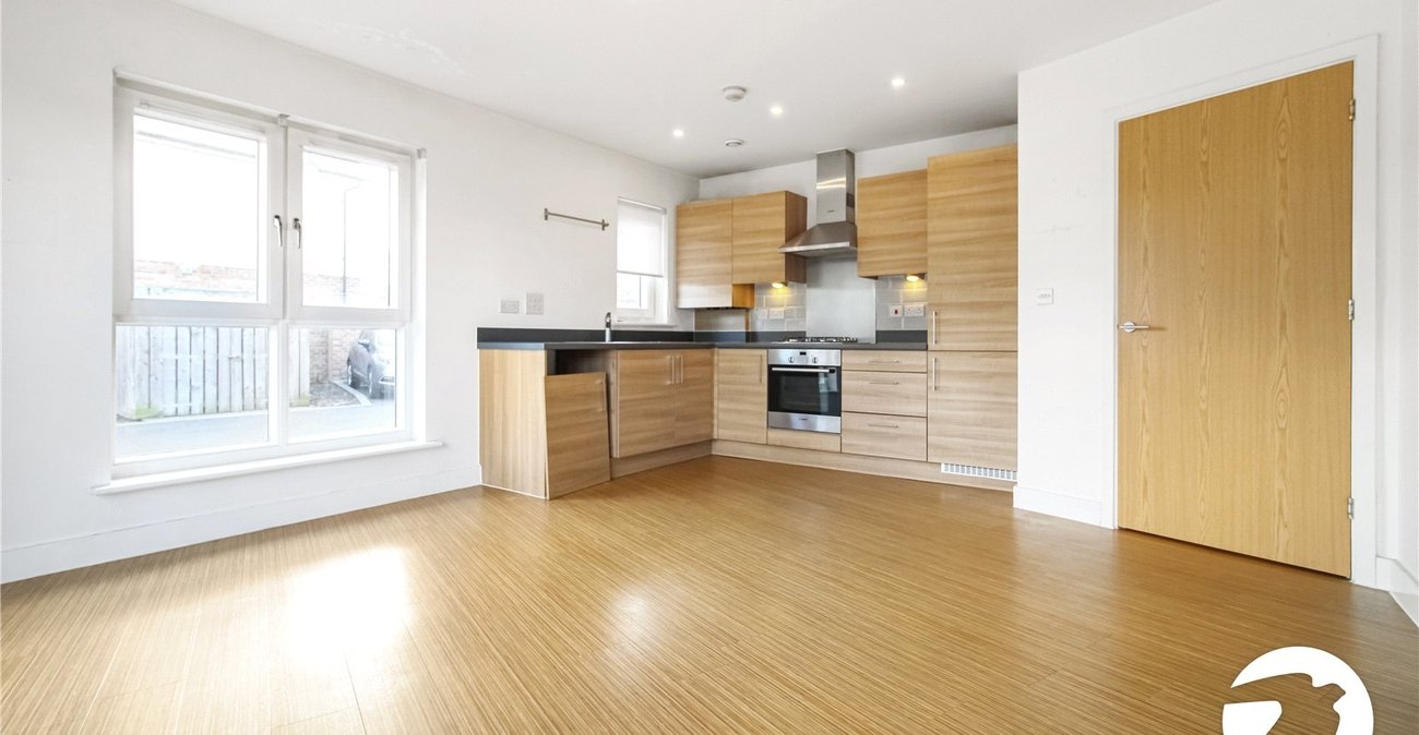 1 bedroom property to rent in Greenhithe | Robinson Michael & Jackson