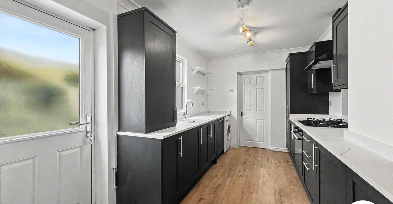 3 bedroom house to rent in Gillingham | Robinson Michael & Jackson