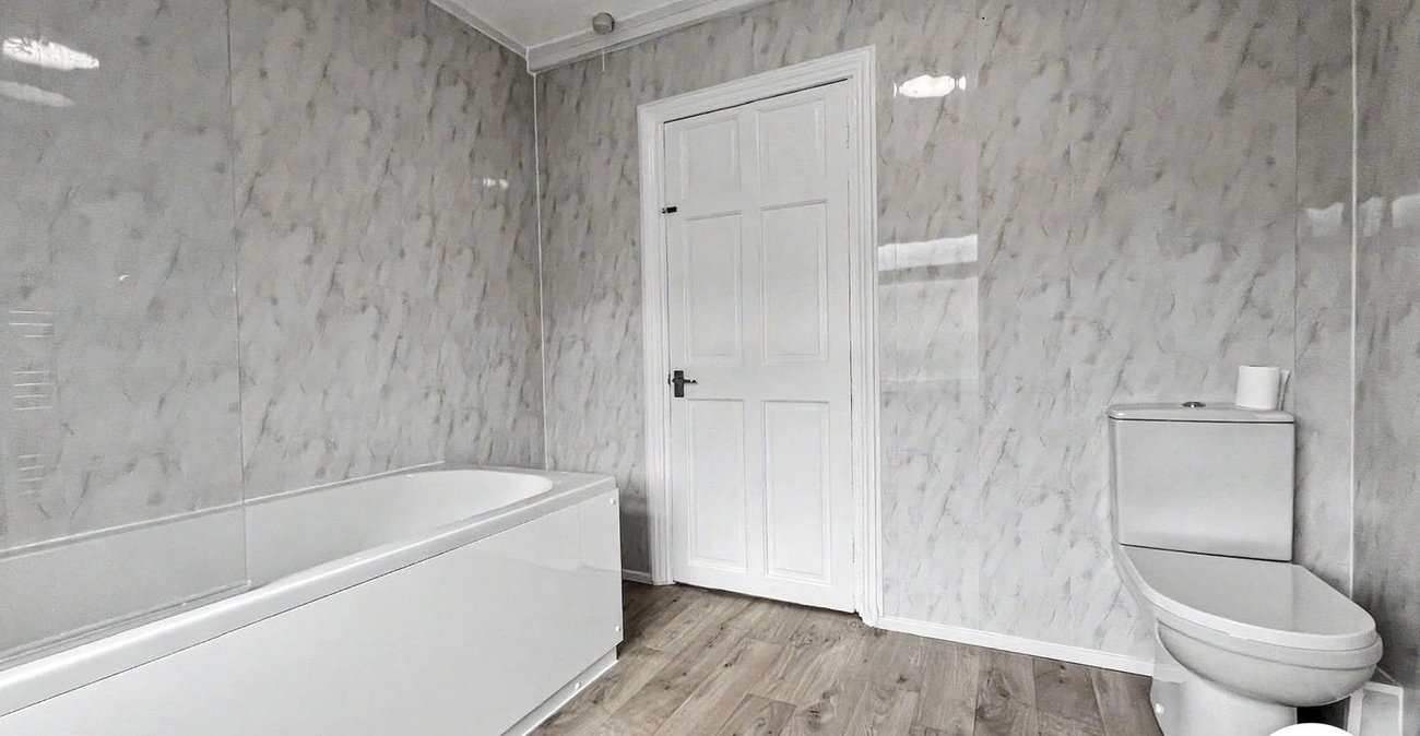 3 bedroom house to rent in Gillingham | Robinson Michael & Jackson
