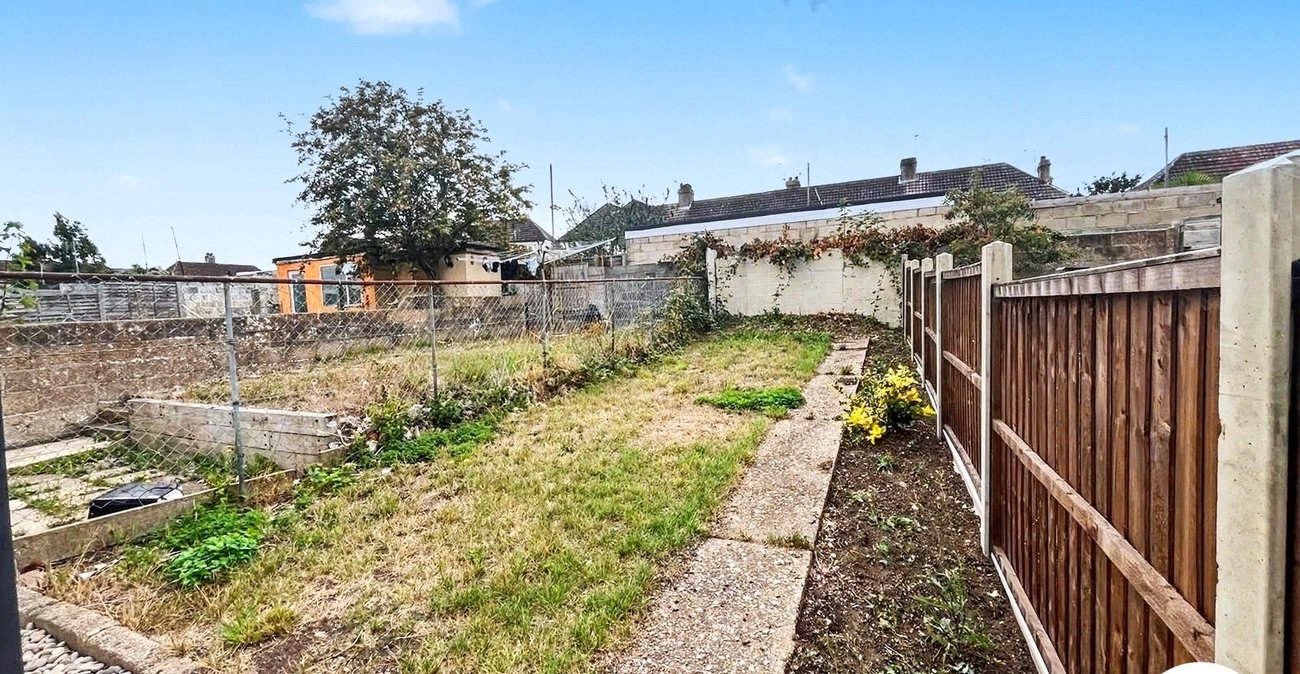 3 bedroom house to rent in Gillingham | Robinson Michael & Jackson