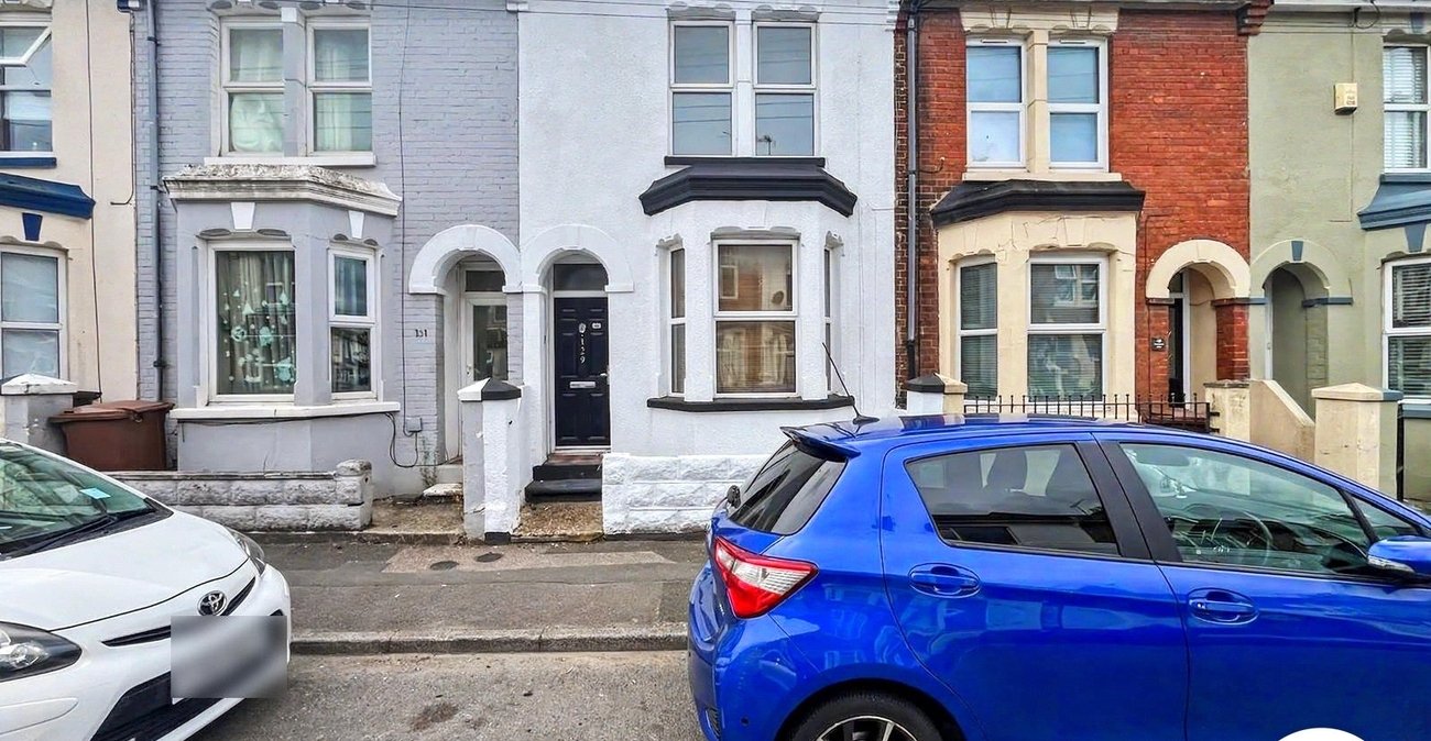 3 bedroom house to rent in Gillingham | Robinson Michael & Jackson