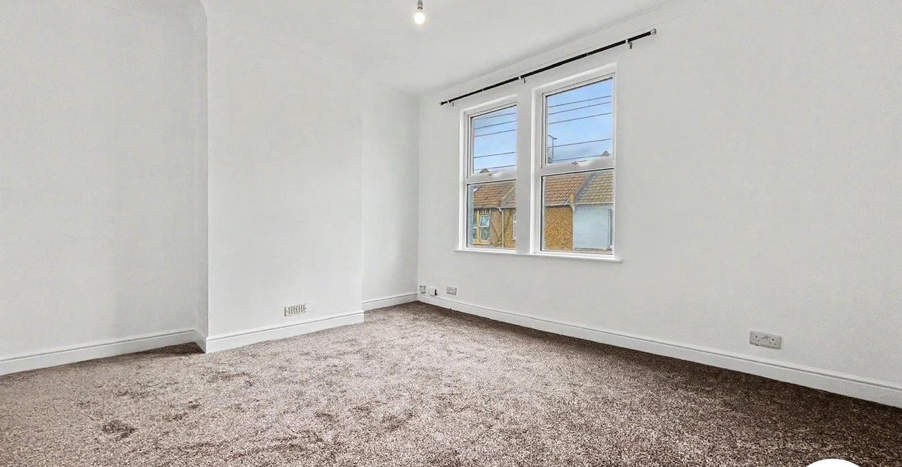 3 bedroom house to rent in Gillingham | Robinson Michael & Jackson