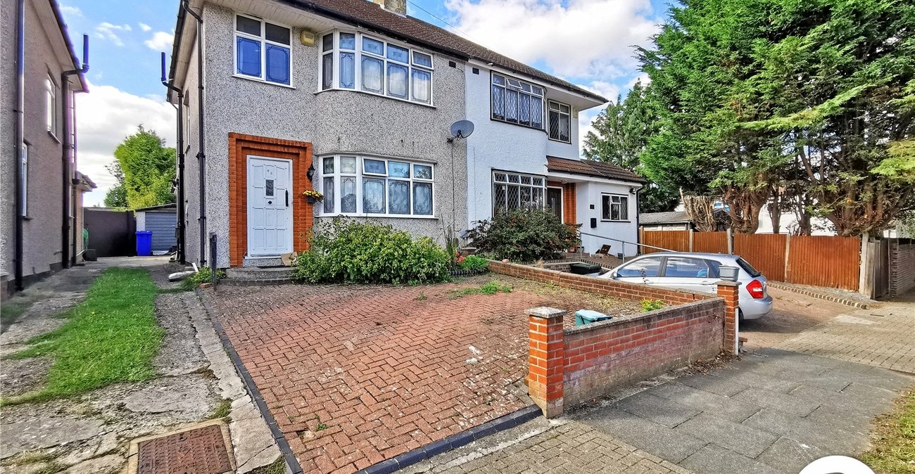 3 bedroom house to rent in Orpington | Robinson Jackson