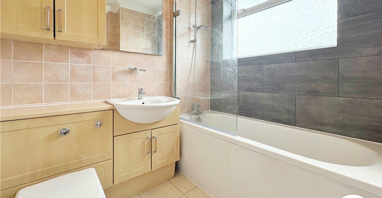 3 bedroom house to rent in Orpington | Robinson Jackson