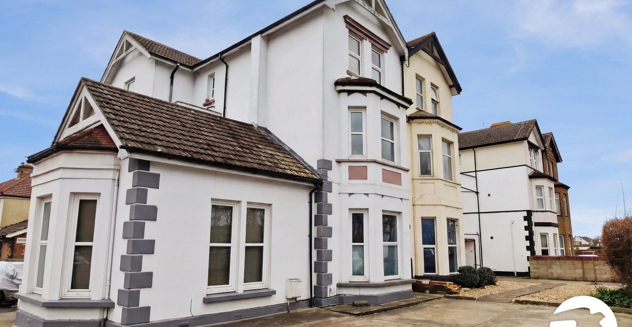 property to rent in Greenhithe | Robinson Michael & Jackson