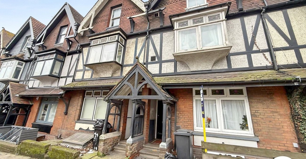 1 bedroom property to rent in Rochester | Robinson Michael & Jackson