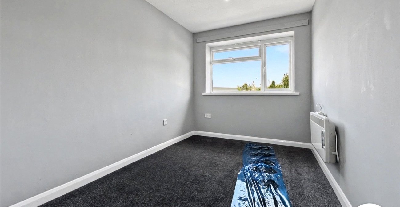 2 bedroom property to rent in Chatham | Robinson Michael & Jackson