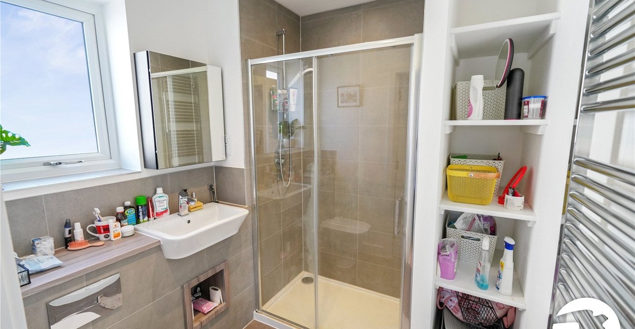 3 bedroom house to rent in Western Cross | Robinson Michael & Jackson