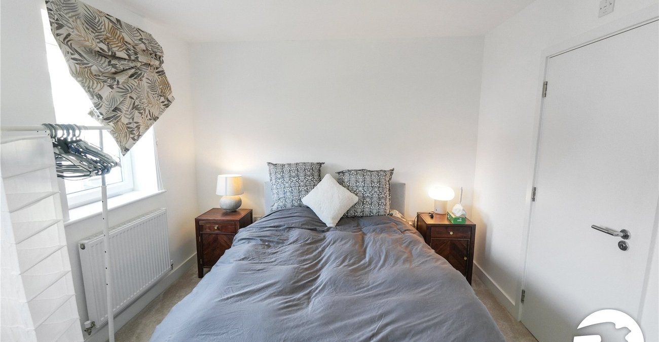 3 bedroom house to rent in Western Cross | Robinson Michael & Jackson