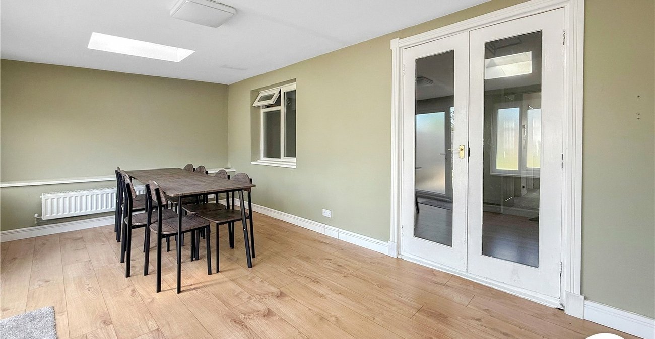 3 bedroom bungalow to rent in Maidstone | Robinson Michael & Jackson