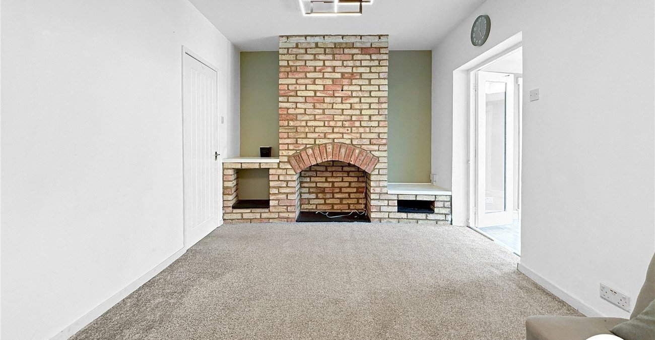 3 bedroom bungalow to rent in Maidstone | Robinson Michael & Jackson