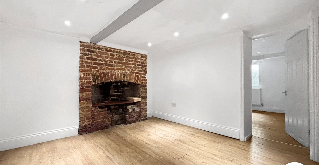 2 bedroom house to rent in Maidstone | Robinson Michael & Jackson