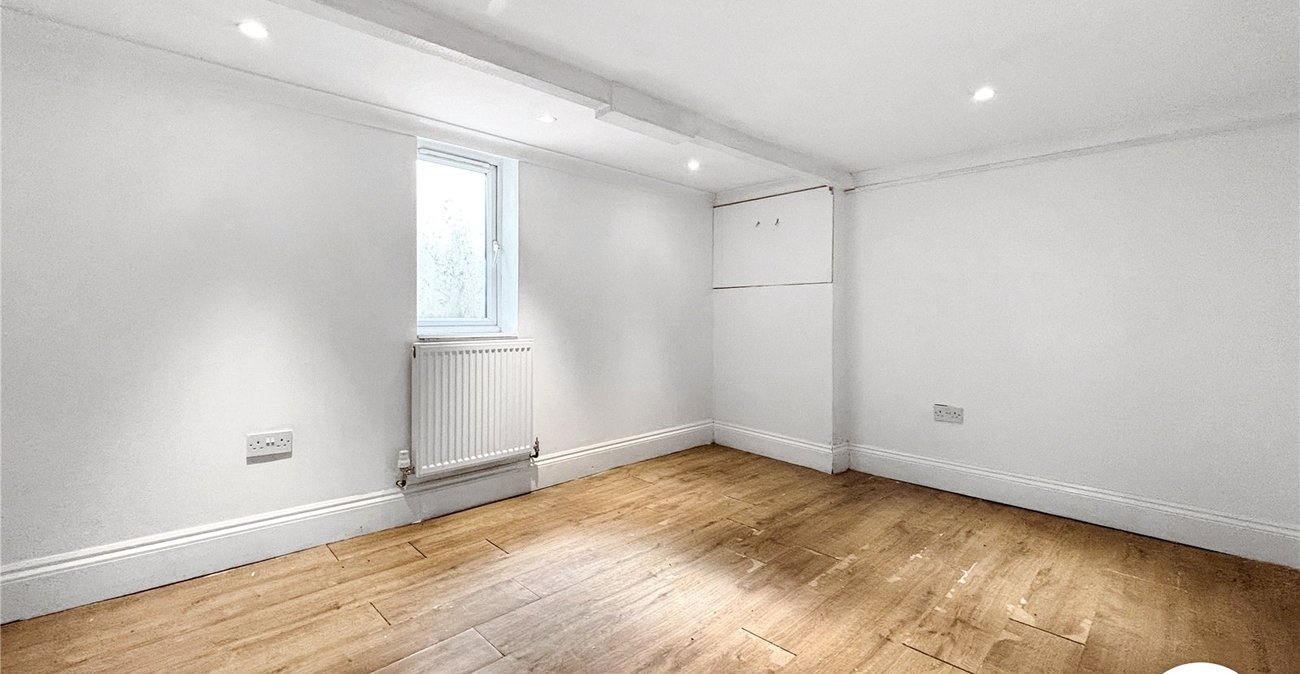 2 bedroom house to rent in Maidstone | Robinson Michael & Jackson