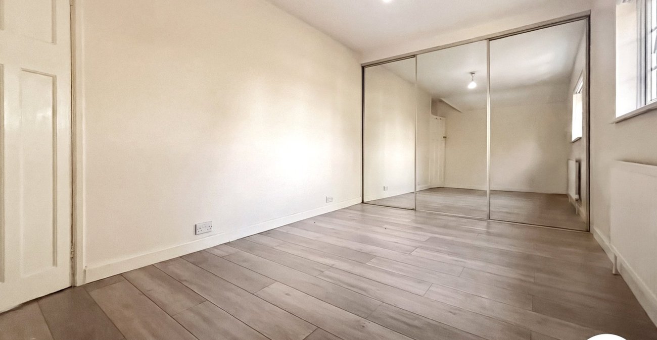 2 bedroom house to rent in Crayford | Robinson Jackson