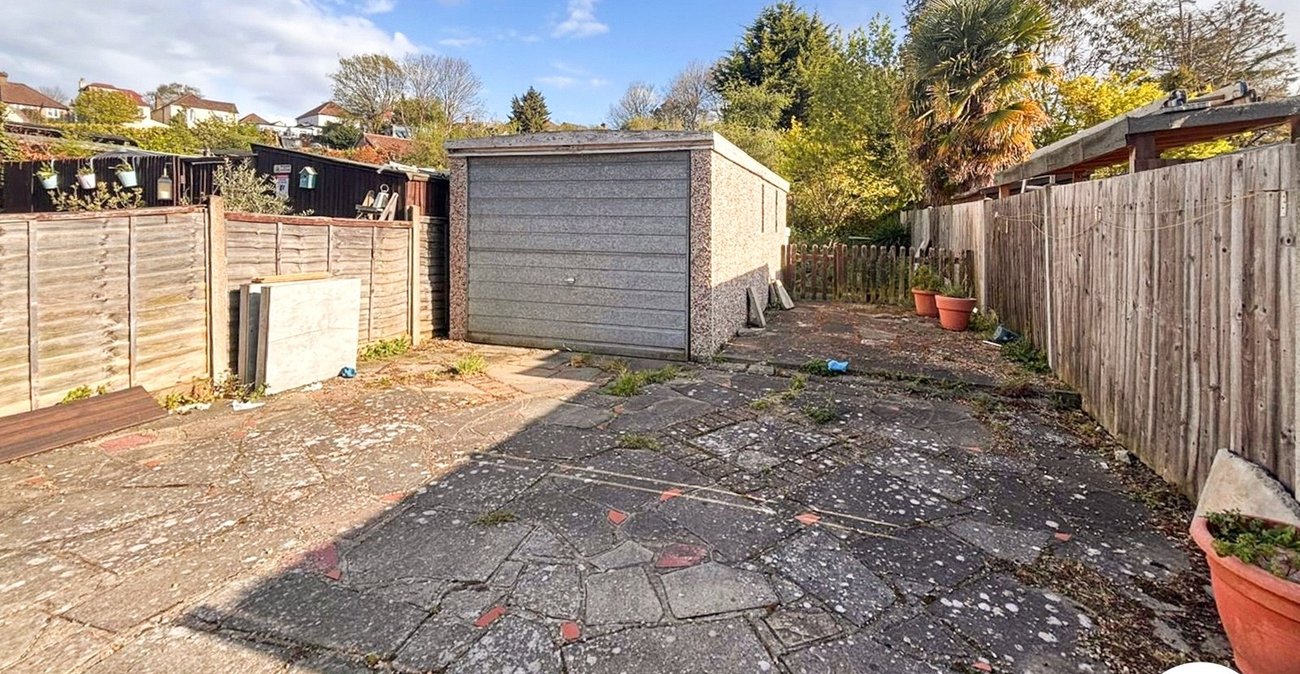 2 bedroom house to rent in Crayford | Robinson Jackson