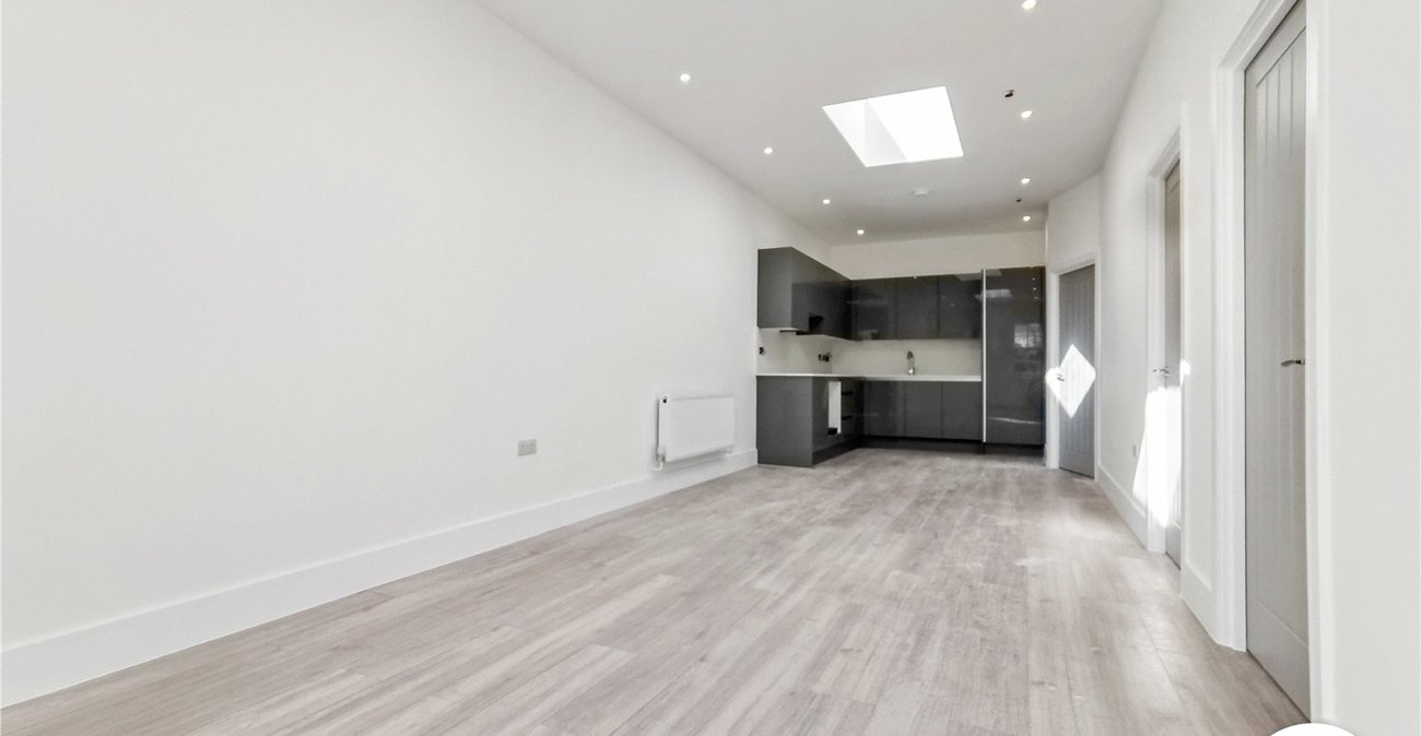 2 bedroom property to rent in Dartford | Robinson Jackson