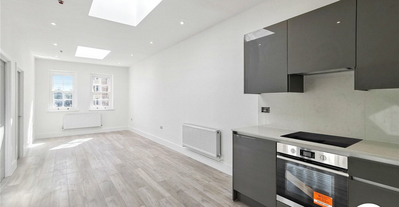 2 bedroom property to rent in Dartford | Robinson Jackson