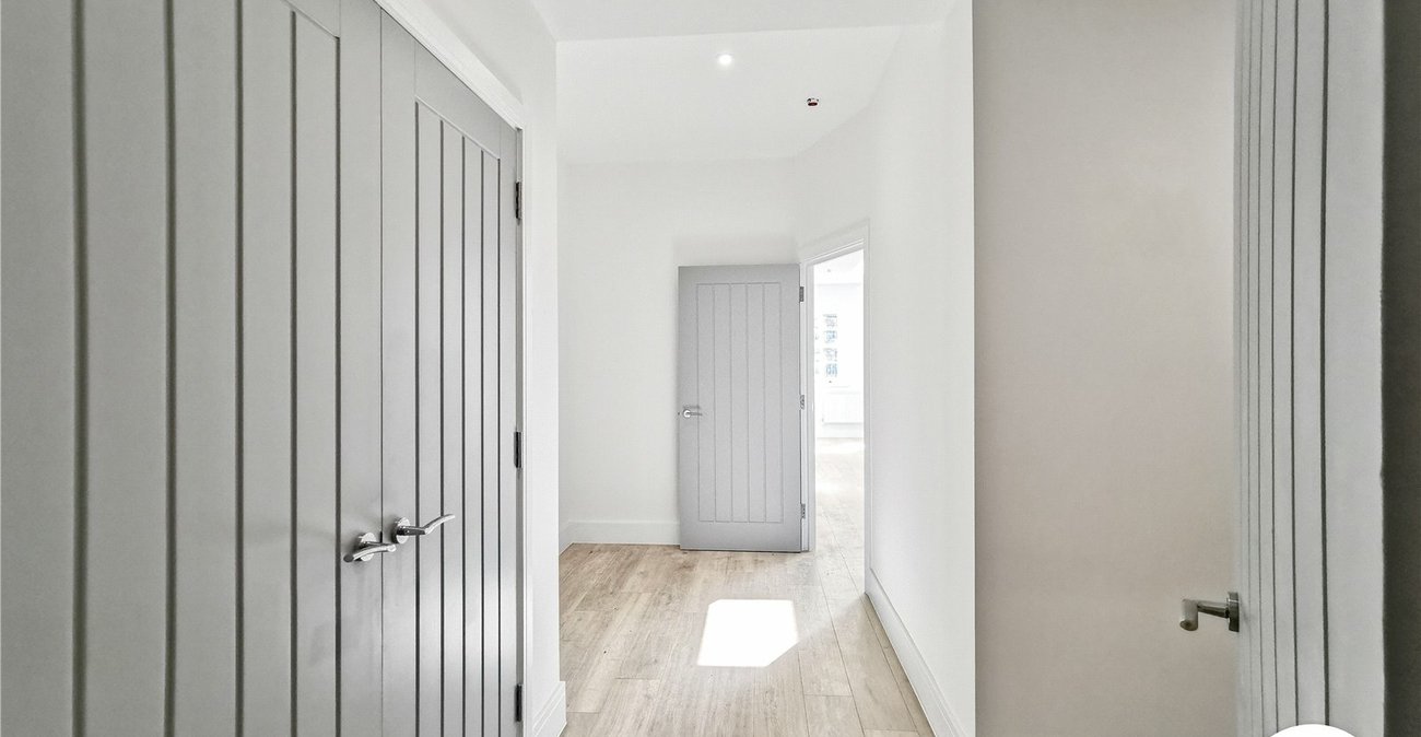 2 bedroom property to rent in Dartford | Robinson Jackson