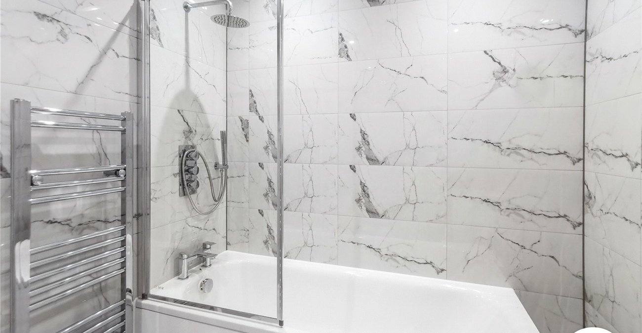 2 bedroom property to rent in Dartford | Robinson Jackson