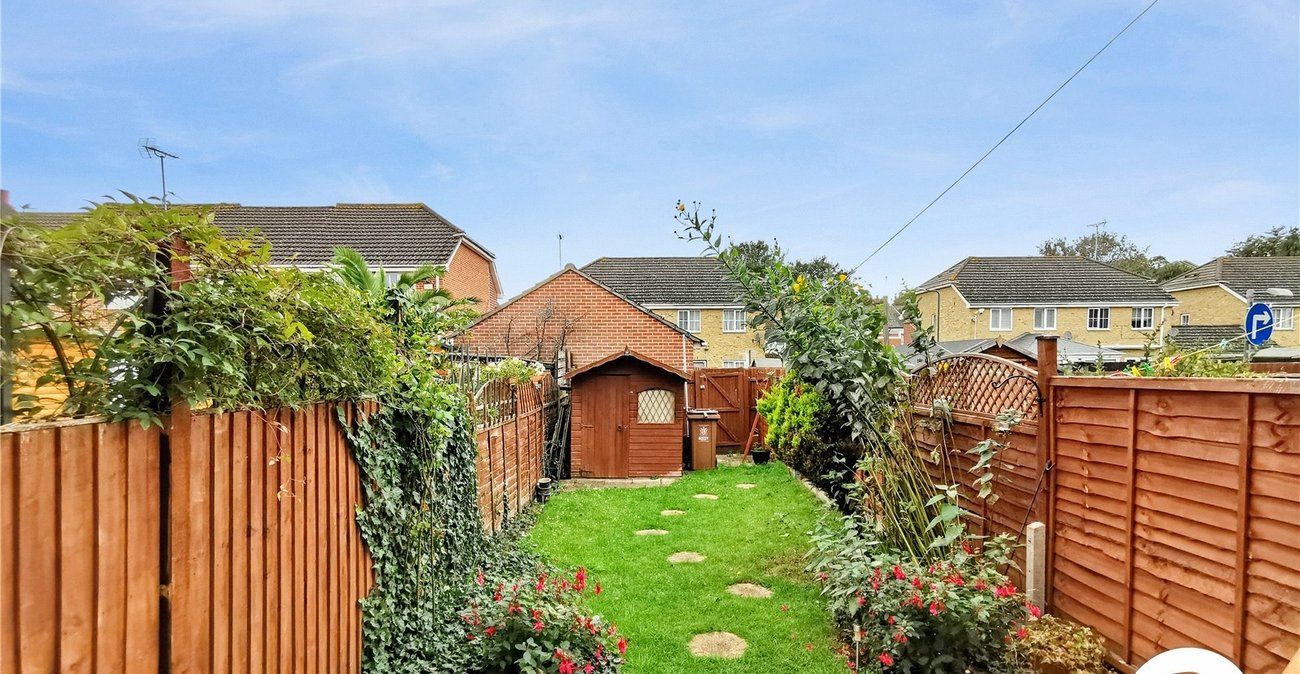 2 bedroom house to rent in Erith | Robinson Jackson