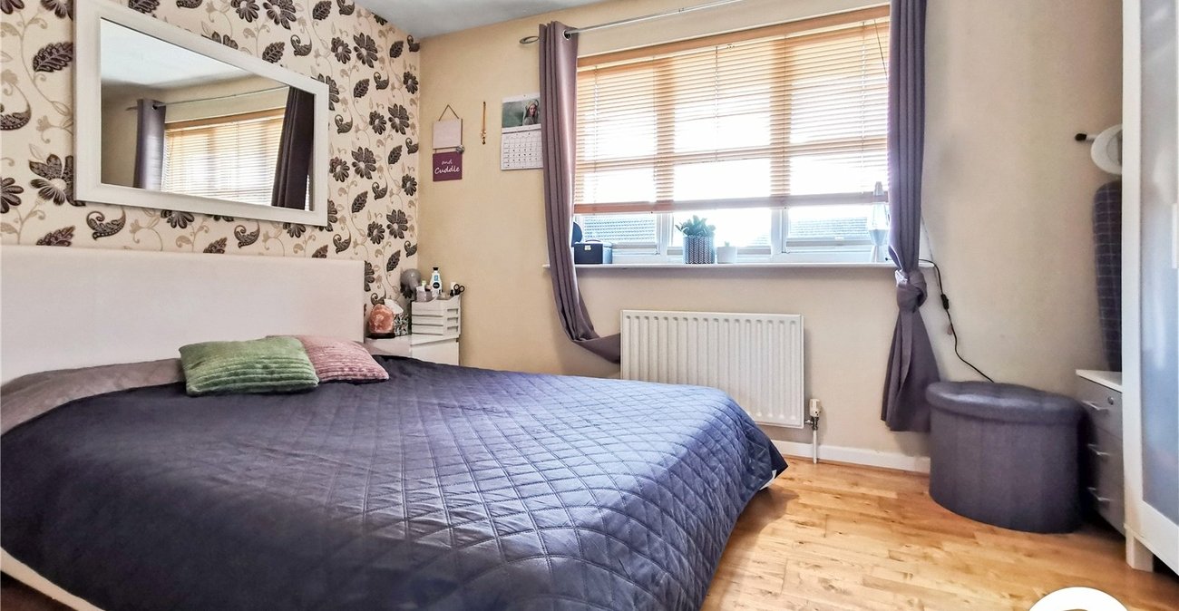 2 bedroom house to rent in Erith | Robinson Jackson