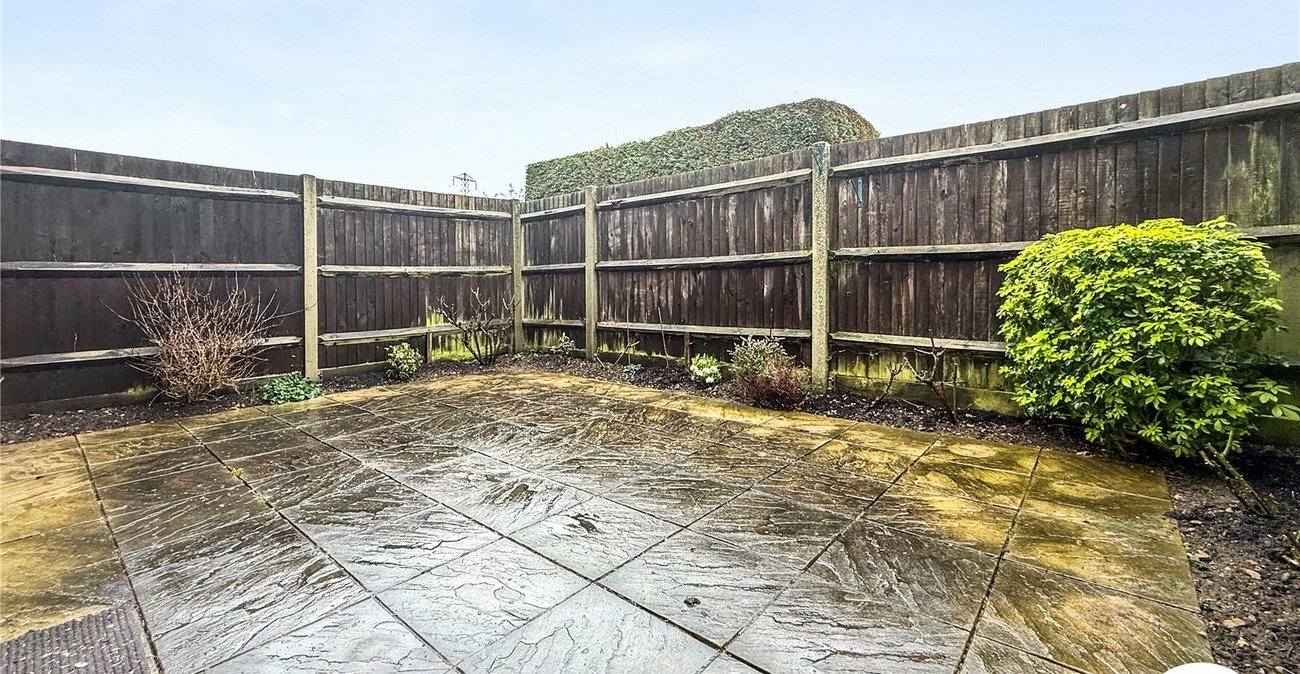 1 bedroom property to rent in Larkfield | Robinson Michael & Jackson