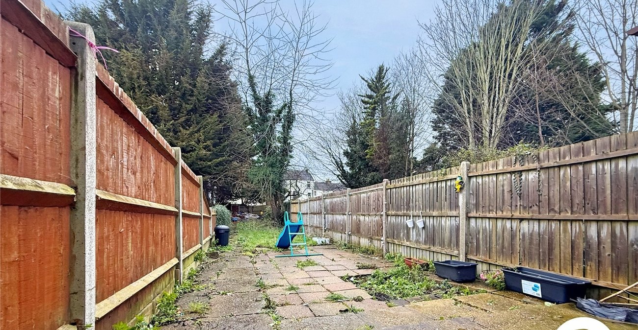 2 bedroom house to rent in Chatham | Robinson Michael & Jackson