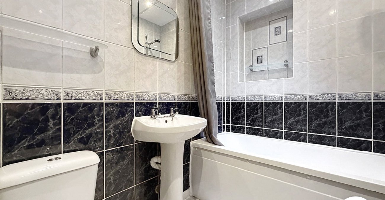 3 bedroom house to rent in Welling | 