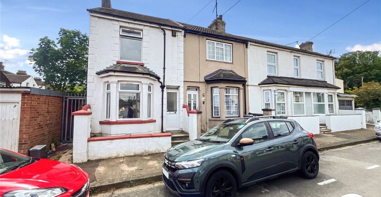 3 bedroom house to rent in Gillingham | Robinson Michael & Jackson