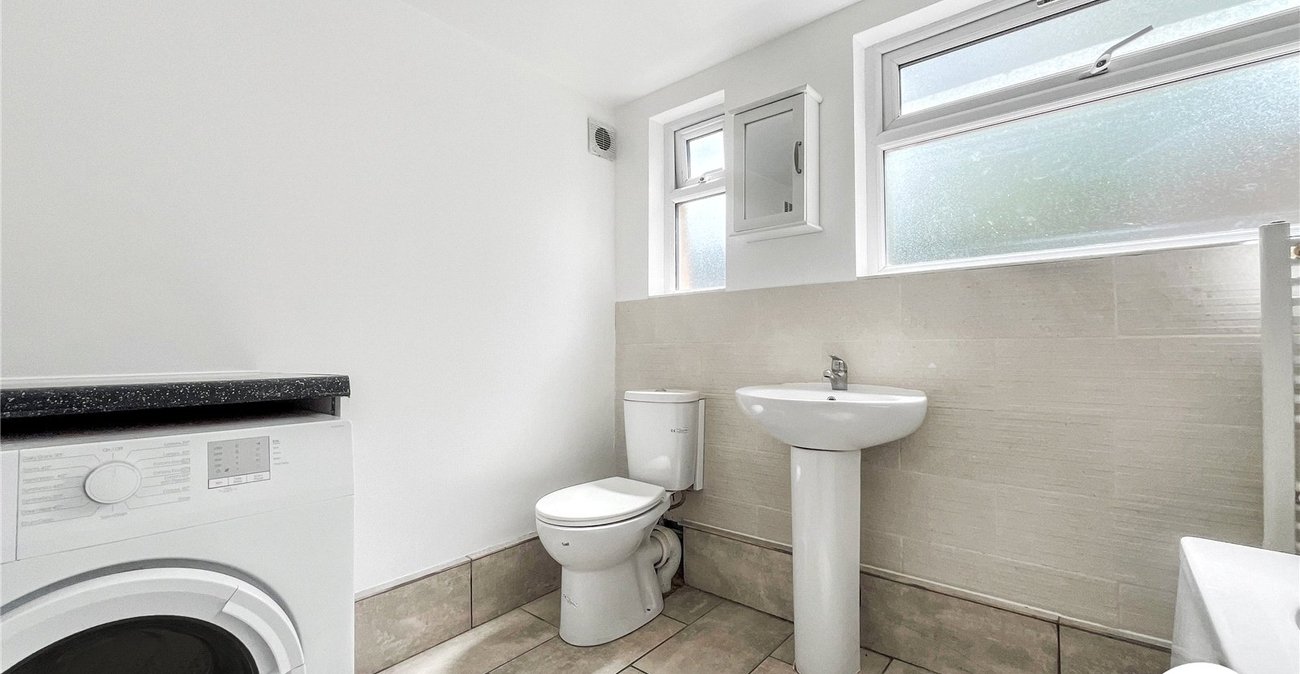 3 bedroom house to rent in Gillingham | Robinson Michael & Jackson