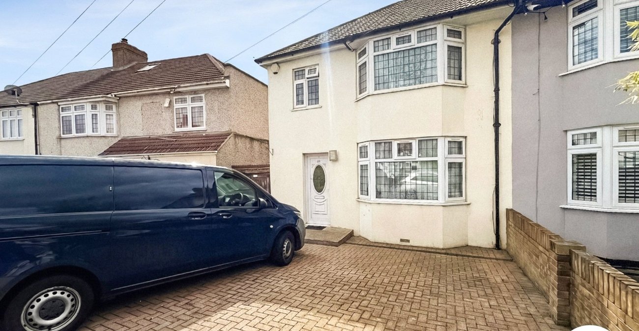 3 bedroom house to rent in Bexleyheath | Robinson Jackson