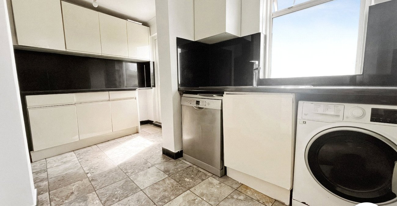 3 bedroom house to rent in Bexleyheath | Robinson Jackson
