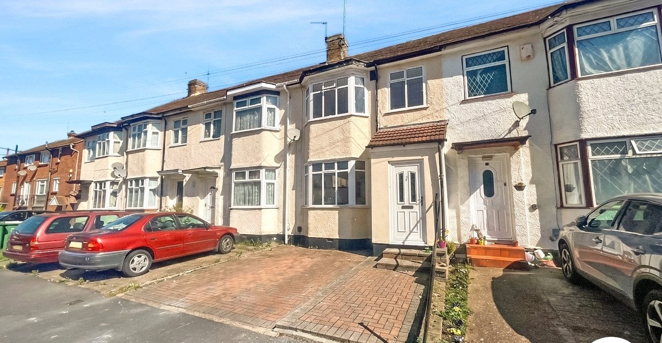 3 bedroom house to rent in Belvedere | Robinson Jackson