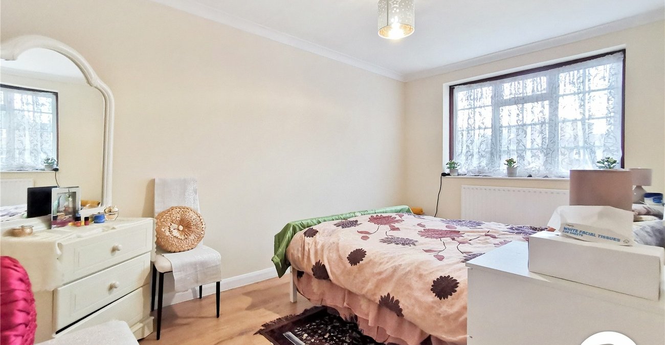 4 bedroom house to rent in Orpington | Robinson Jackson