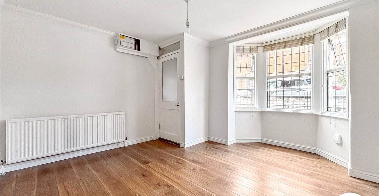 2 bedroom house to rent in Snodland | Robinson Michael & Jackson