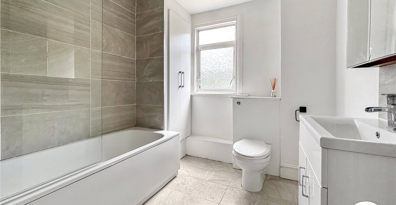 2 bedroom house to rent in Snodland | Robinson Michael & Jackson