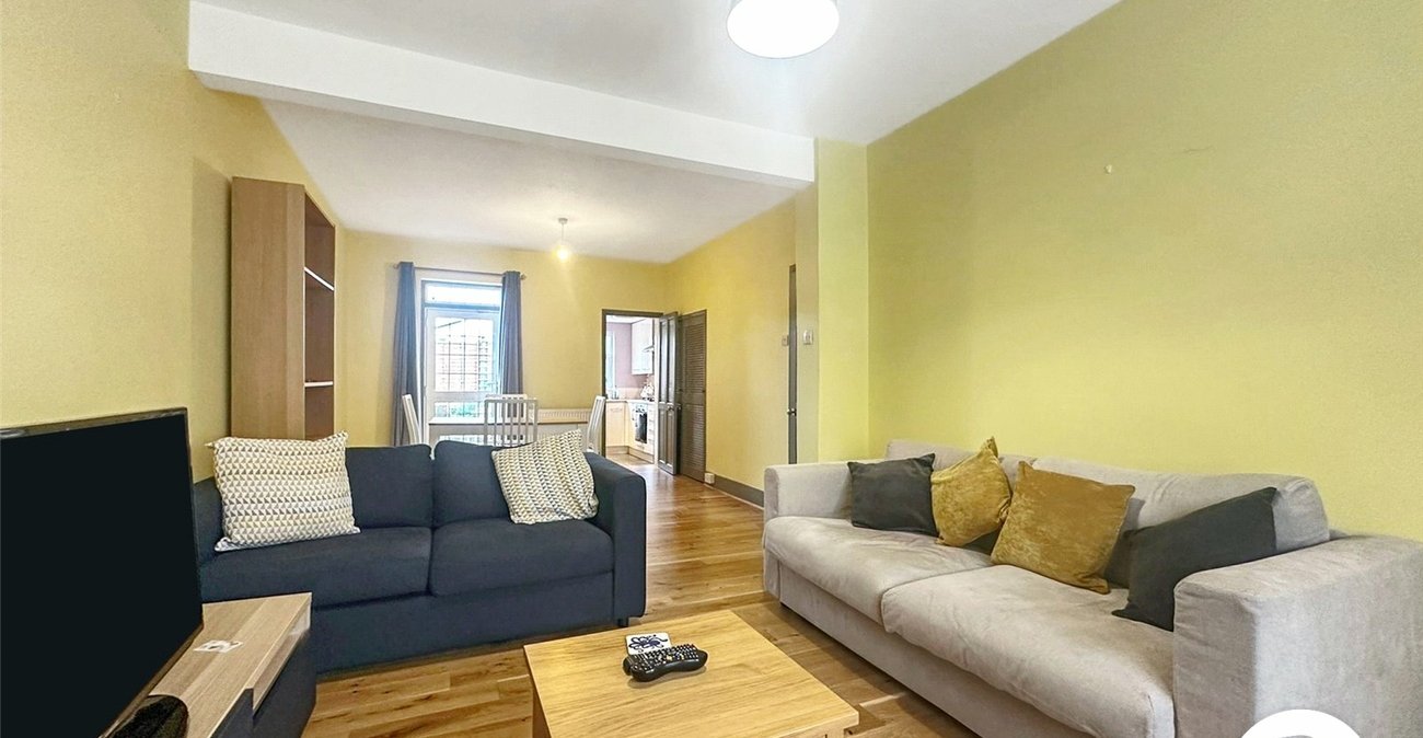 3 bedroom house to rent in London | 