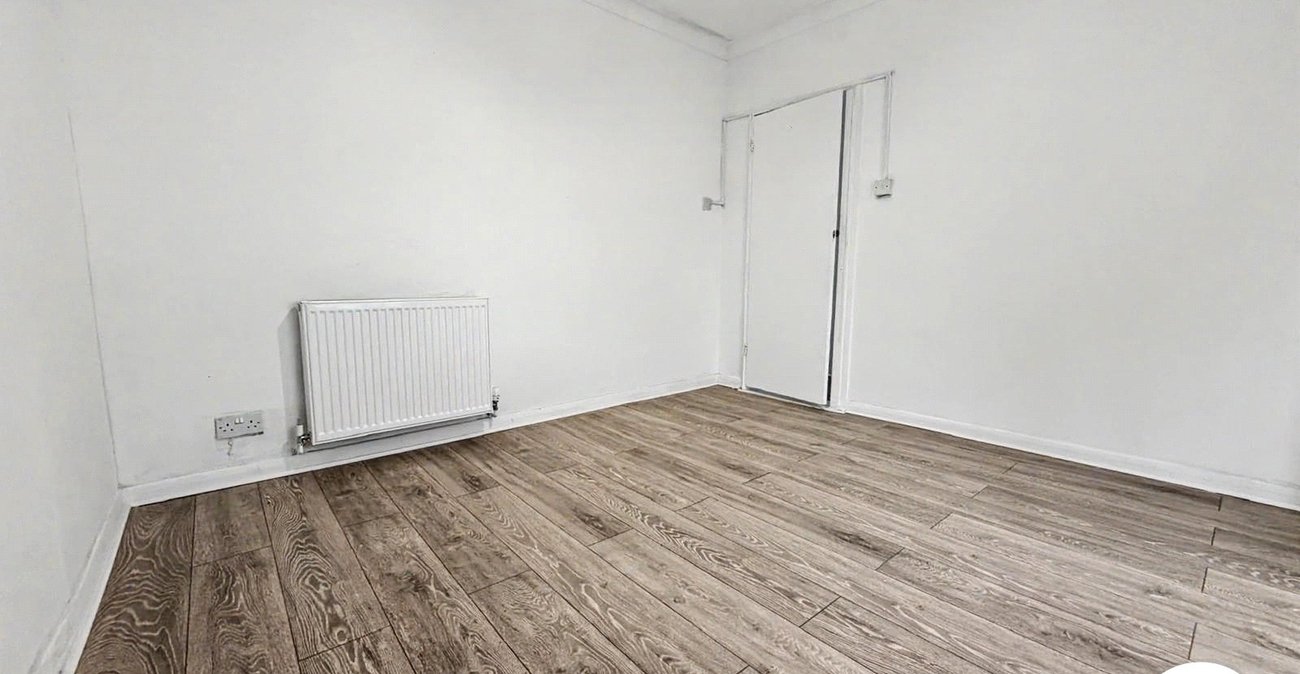2 bedroom house to rent in Gillingham | Robinson Michael & Jackson