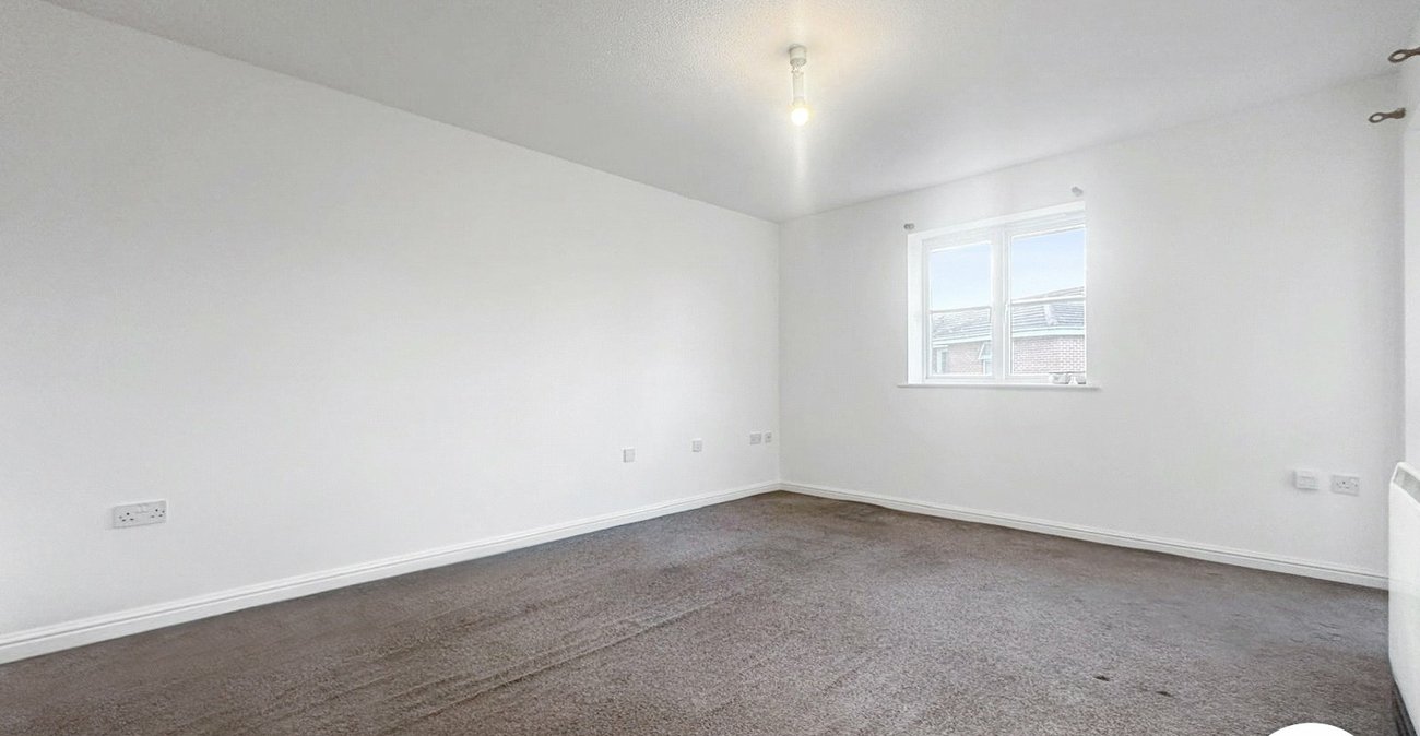 2 bedroom property to rent in London | 