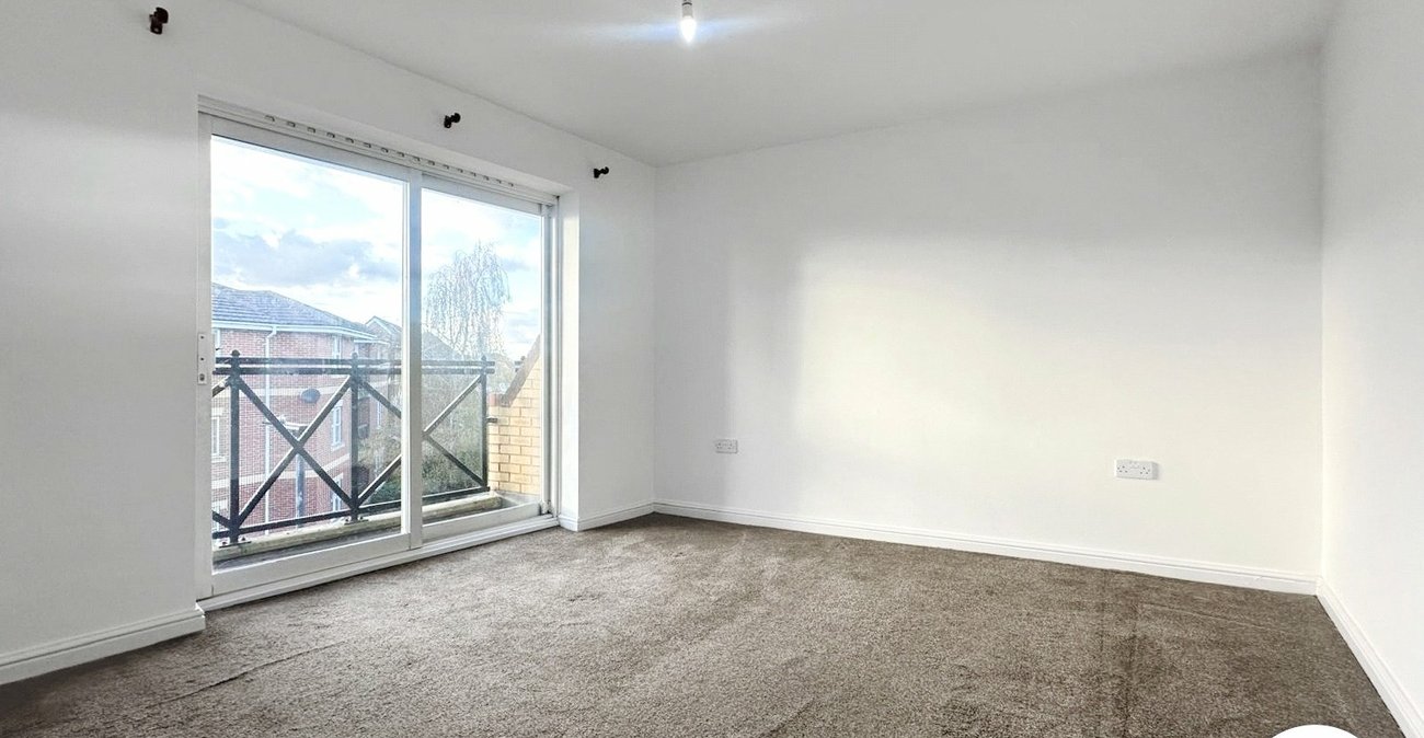 2 bedroom property to rent in London | 