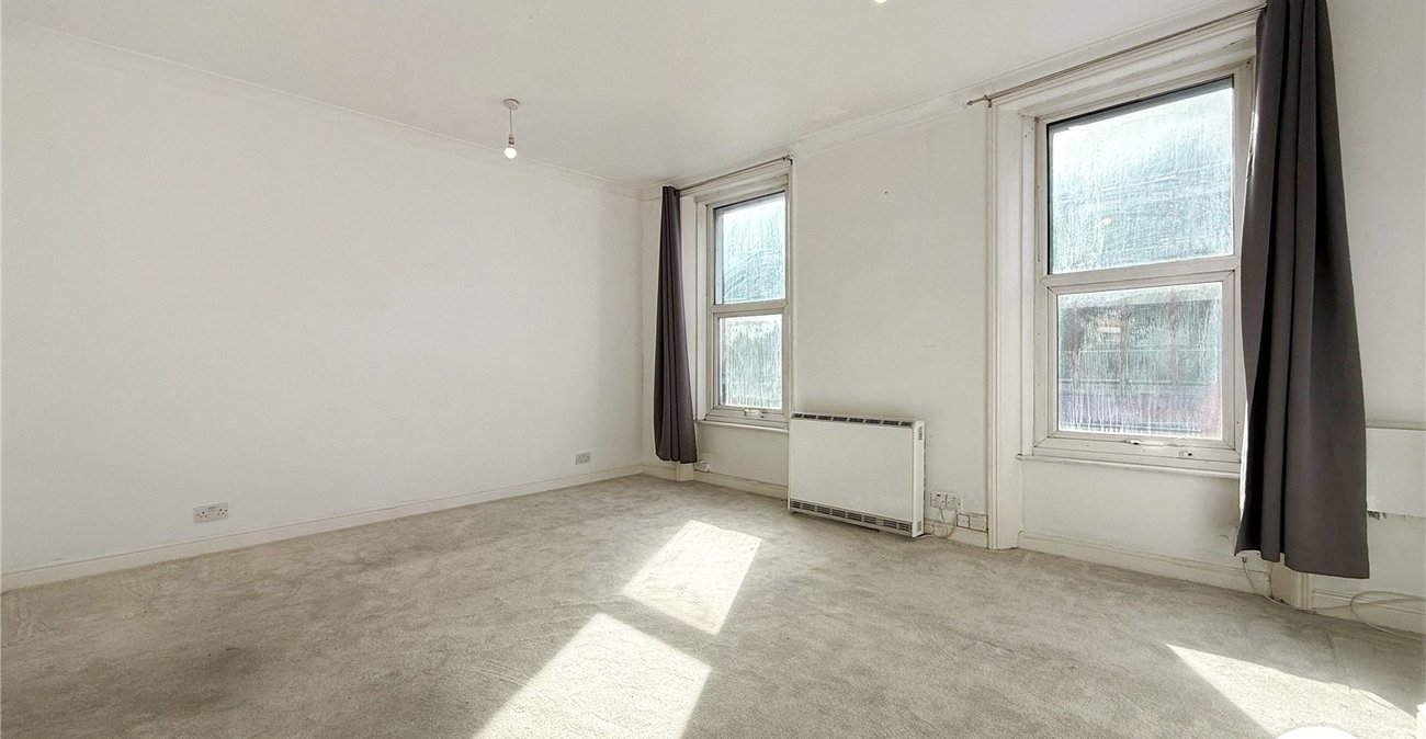 property to rent in London | Robinson Jackson