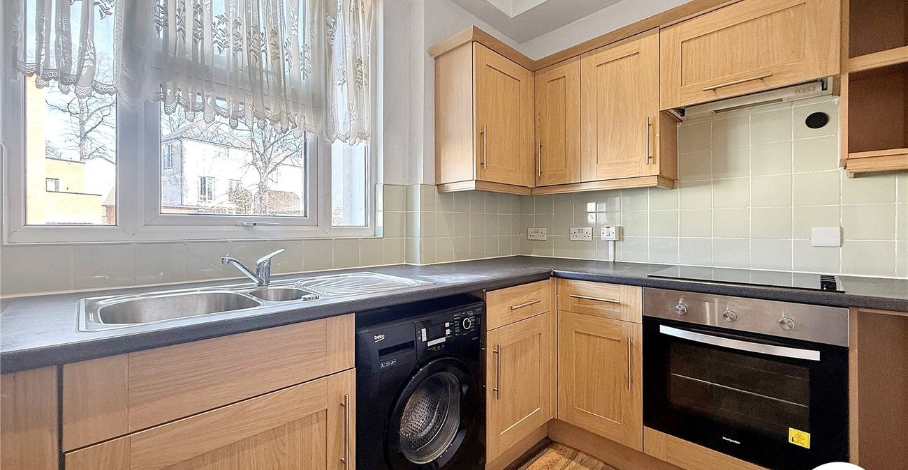 property to rent in London | Robinson Jackson