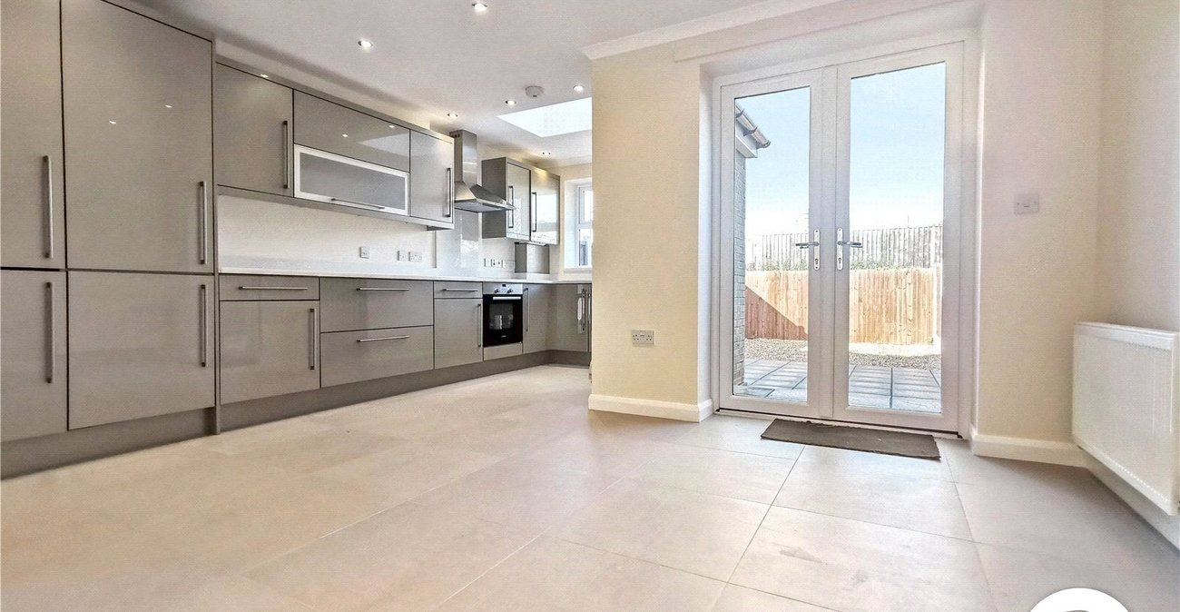 3 bedroom house to rent in London | 