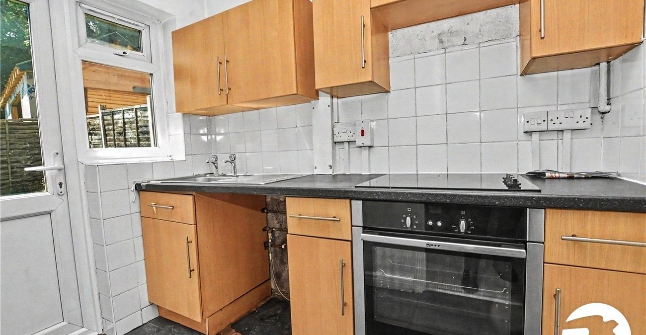 2 bedroom property to rent in Bexleyheath | Robinson Jackson