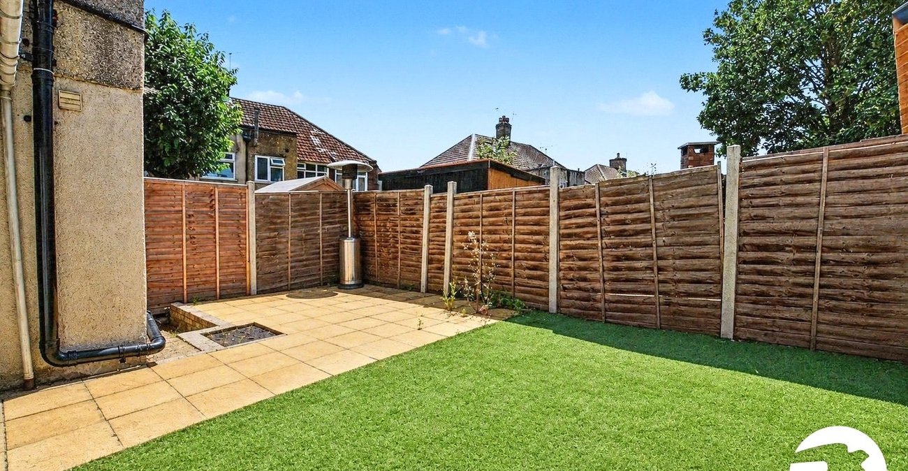 2 bedroom property to rent in Bexleyheath | Robinson Jackson